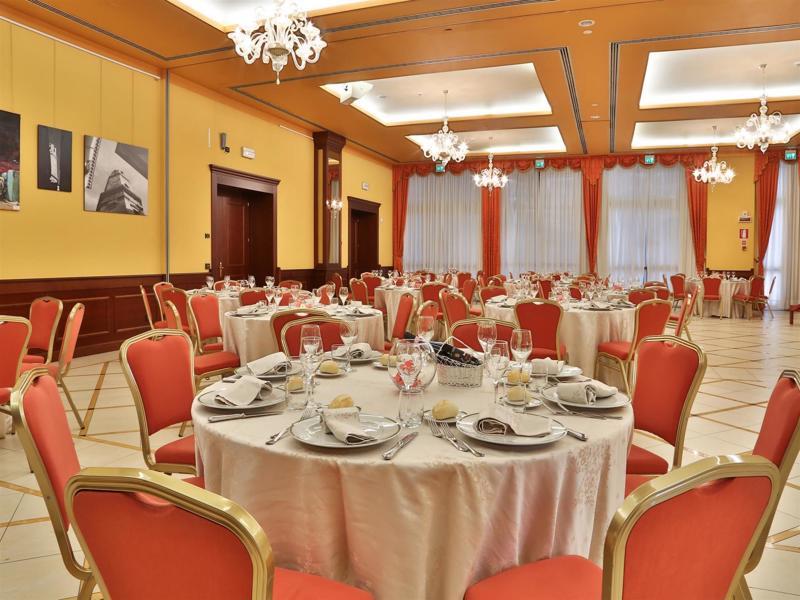 Best Western Classic Hotel Reggio Emilia Exterior photo